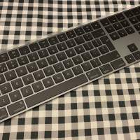 市場罕有 Apple Magic Keyboard 2 with Numeric 鍵盤 碳黑色 行貨 99%新 非常少用和...