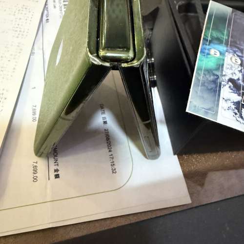 Moto Razr 50 Ultra 5G XT2451-3(12GB/512GB)衛訊香港行貨