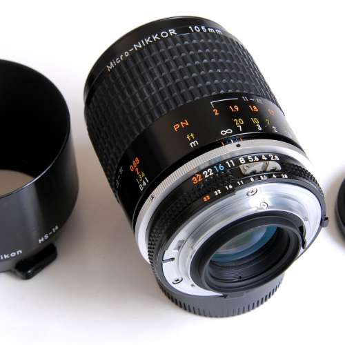 Nikon 105mm f2.8 Micro-nikkor AI-S 原廠 HS-14金屬遮光罩 95% new