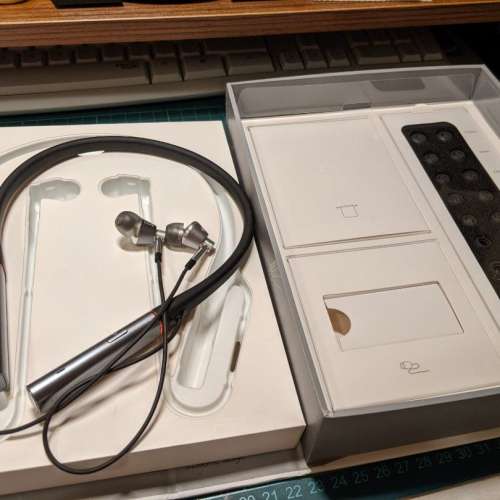 1More E1001BT 三單元藍牙耳機