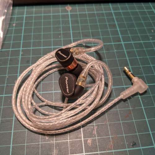 Pioneer SE-CH9T earphones