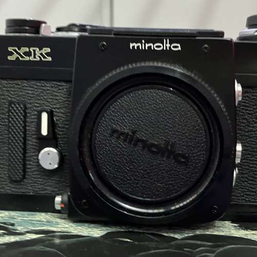 Minolta XK , 3 finder, 6 focus screen, 1 flash shoe