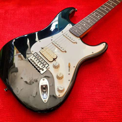 FENDER squier affinity stratocaster indonesia ssh  GUITAR 電結他 黑色 鏡面