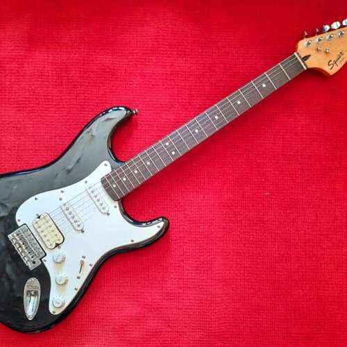 FENDER squier affinity stratocaster indonesia ssh  GUITAR 電結他 黑色 鏡面