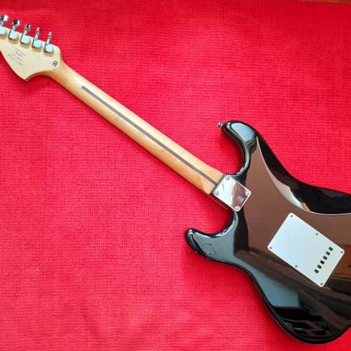 FENDER squier affinity stratocaster indonesia ssh  GUITAR 電結他 黑色 鏡面