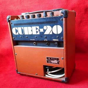 Roland Cube 20 80's Vintage MADE IN JAPAN 絕版日本製電結他音箱