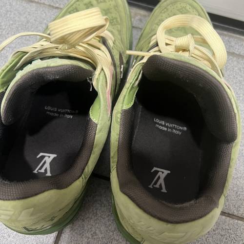 LV休閑鞋 41碼 注意描述