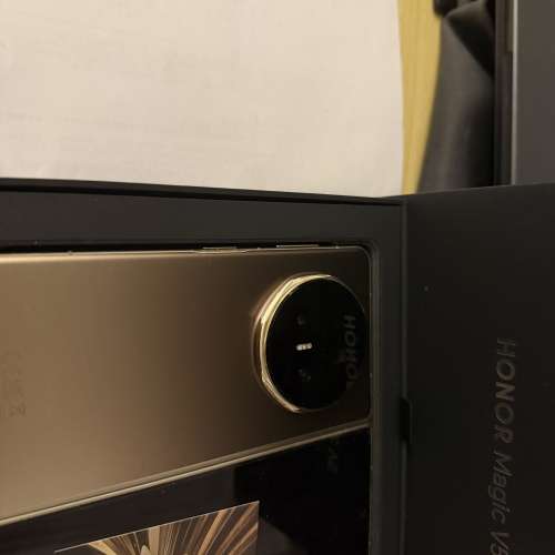 9成9新無花無崩 行貨Huawei Magic v5 512GB 有保養至2026年8月