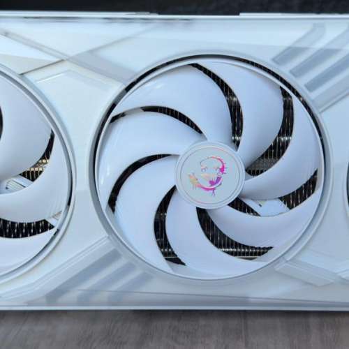 MSI GEFORCE RTX 5080 16GB GAMING TRIO WHITE 白魔龍