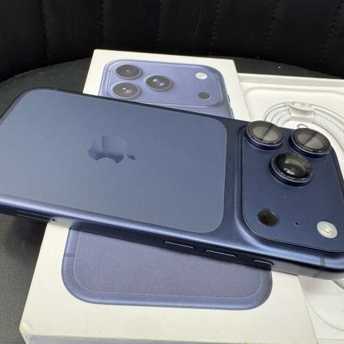 99%New iPhone 17 Pro 256GB 藍色 香港行貨 蘋果保養到2026年11月14日 電池100% 全...