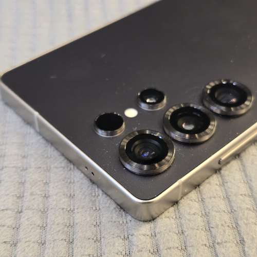 Samsung  S25ultra 16+1TB 黑色行機，全套齊有盒，九成九新，冇花近完美。