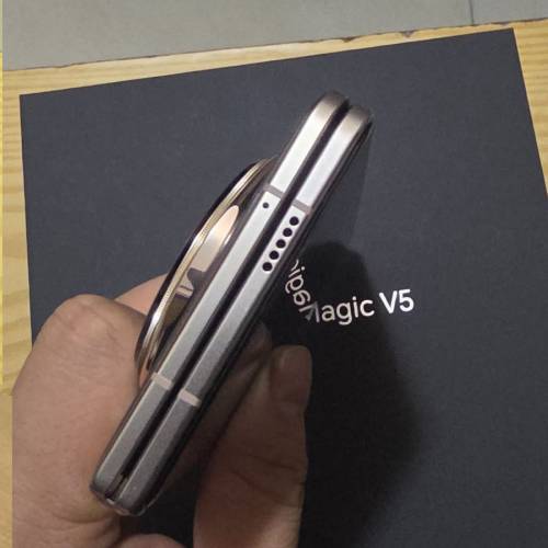 Magic V5 可充全新 配件全新 長保養 全套有單 no v6 fold 7
