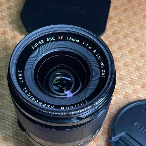 FUJIFILM XF18 F1.4 連原廠方型遮光罩