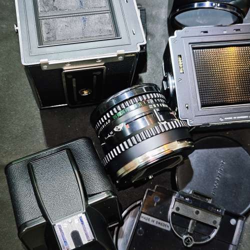 hasselblad 哈蘇 500C/M 機 500cm +CT 80/2.8 鏡 + A12 菲林後背 有罩/前後蓋 機背...
