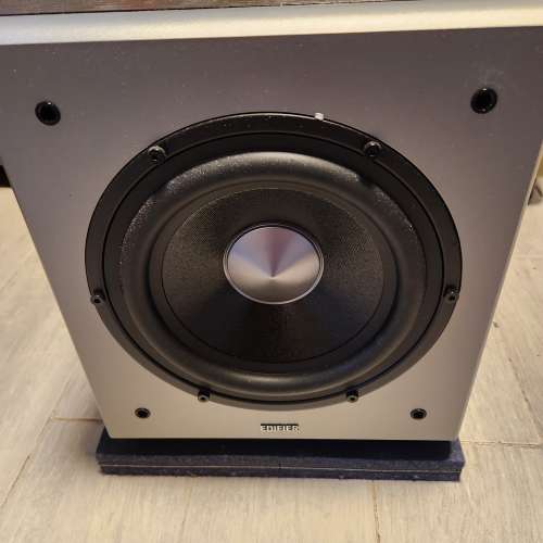 漫步者T5 重低音