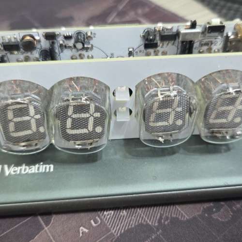 熒光管時鐘/輝光管時鐘