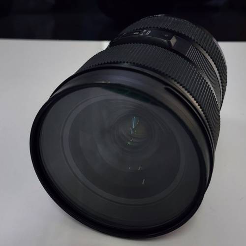 Sigma 24-35mm f/2 DG Art (Canon EF Mount)