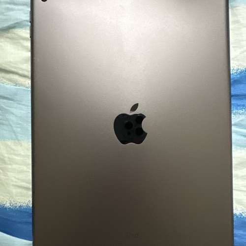 iPad 7th gen 128GB wifi + Smart Keyboard