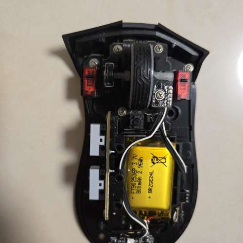 ASUS ROG Gladius II Wireless (滾輪回滾)