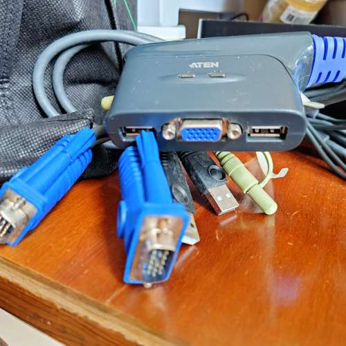 Aten kvm 1控2器