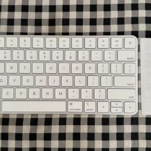 新款 Apple Magic Keyboard 3 鍵盤 銀色 行貨 95%新 非常少用和新淨 跟iMac機買所以...