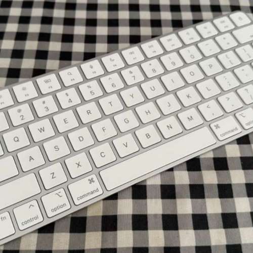 新款 Apple Magic Keyboard 3 鍵盤 銀色 行貨 95%新 非常少用和新淨 跟iMac機買所以...