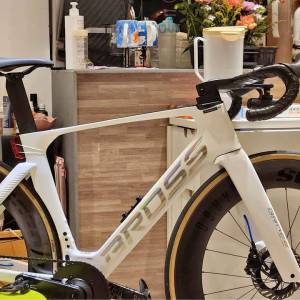 Bross Zenith Plume size S frame with bottom bracket