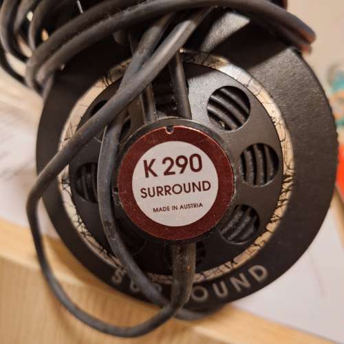 AKG290