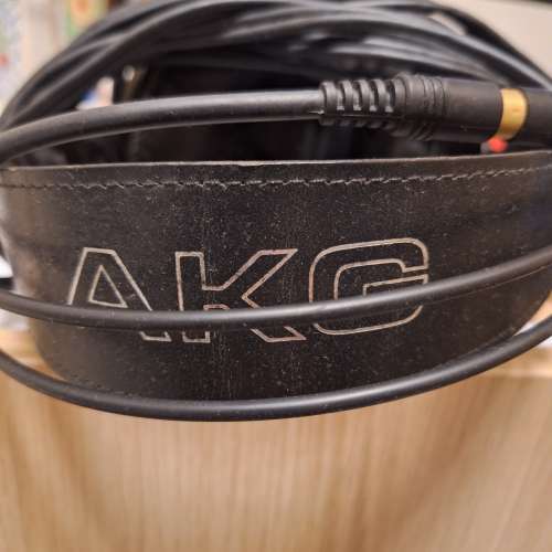 AKG290