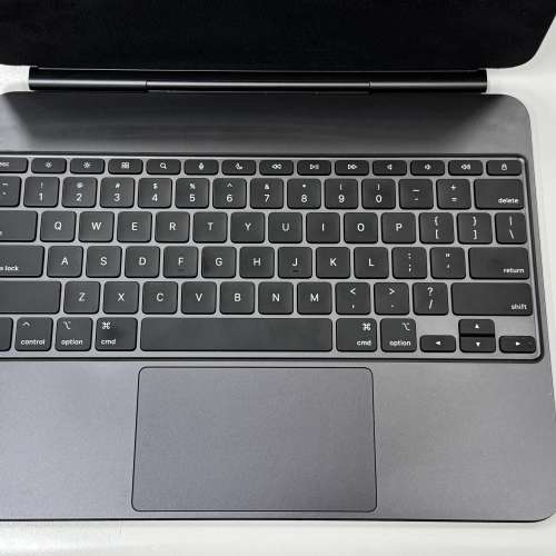 Apple magic keyboard for M4/M5 iPad Pro 13 inch (A2974) black