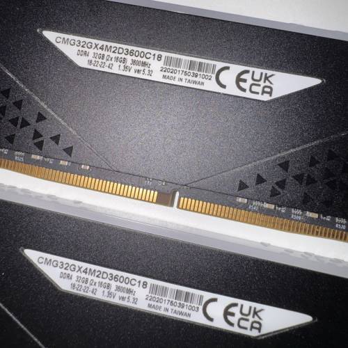 CORSAIR VENGEANCE&reg; RGB RS 32GB (2 x 16GB) DDR4 DRAM 3600MHz C18 Memory Kit