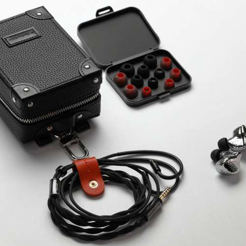 接近全新 EarAcoustic Audio Genesis G318s 入耳式耳機