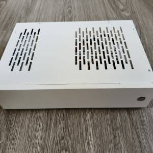 迷你itx 机箱連1u牛，尺寸270x190x65mm(不連底胶脚)