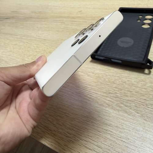 Samsung Galaxy S23 Ultra 256gb 港行雙卡，完美冇花，冇修冇拆，所有正常，跟原廠殼...