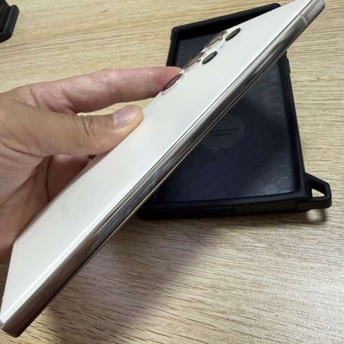 Samsung Galaxy S23 Ultra 256gb 港行雙卡，完美冇花，冇修冇拆，所有正常，跟原廠殼...