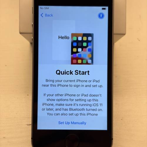 iphone SE  128GB Space Gray