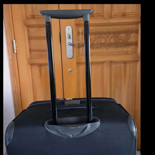 Samsonite雙轆行李箱