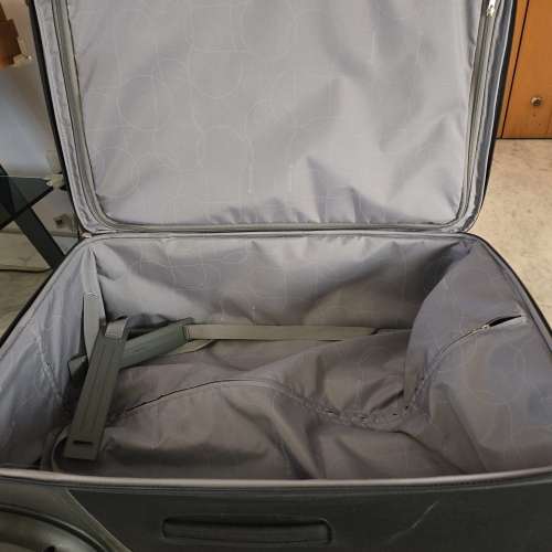 Samsonite雙轆行李箱