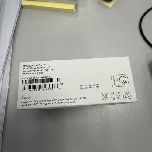 全新 Apple AirPods 4 有單連保養 AirPod 蘋果