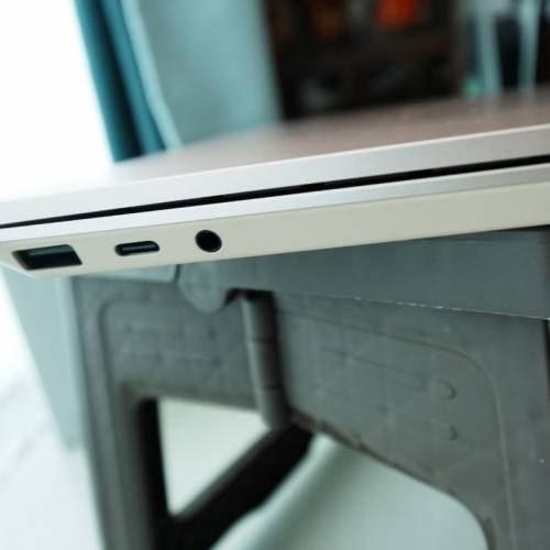 Surface Laptop Go (1st gen) 粉紅色
