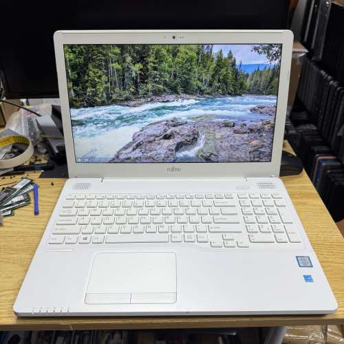 Fujitsu Lifebook AH556 (獨顯 / Core i3 | i5 | i7/ 15.6" 全高清 / Win 11 / 永...