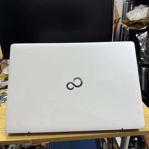 Fujitsu Lifebook AH556 (獨顯 / Core i3 | i5 | i7/ 15.6" 全高清 / Win 11 / 永...
