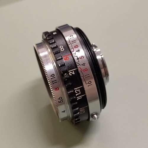 Olympus E. Zuiko 4.5cm f2.8