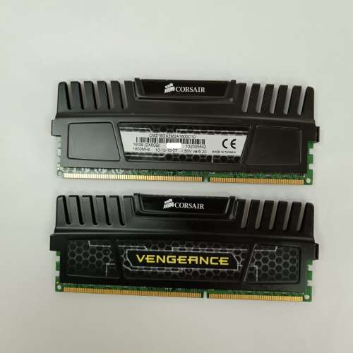CORSAIR VENGEANCE 16GB (8GBx2) DDR3 1600GHz RAM (2PCS)