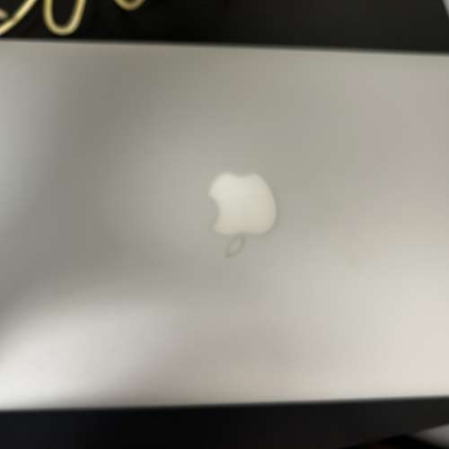 靚仔二手 MacBook Air 11吋 (2015年初版) - 1.6GHz i5 / 4GB RAM / $700
