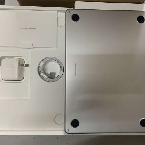 99.9%New US MacBook Air 13.6&rdquo; (2025 M4) 256GB (16GB RAM) Silver, 保到28-12-2026