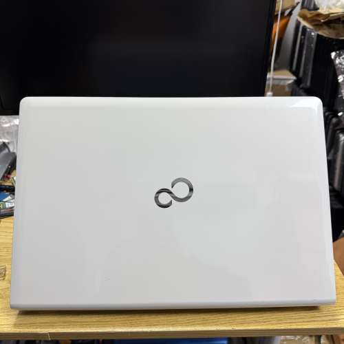 Fujitsu Lifebook AH555 (獨顯 / Core i3 | i5 / 15.6" 全高清 / Win 11 / 永久Off...