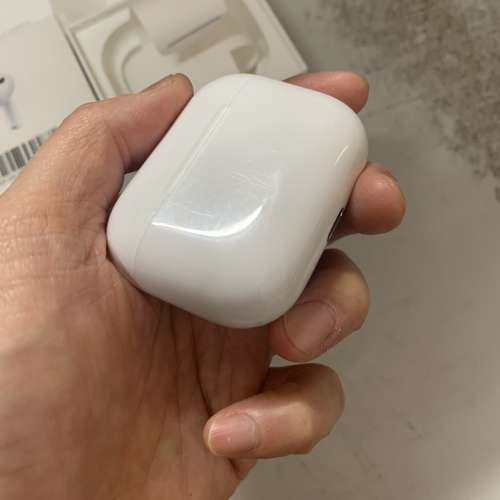 98%New Apple AirPods Pro 3 MFHP4, 保到1-2-2027