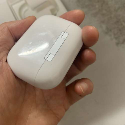 98%New Apple AirPods Pro 3 MFHP4, 保到1-2-2027