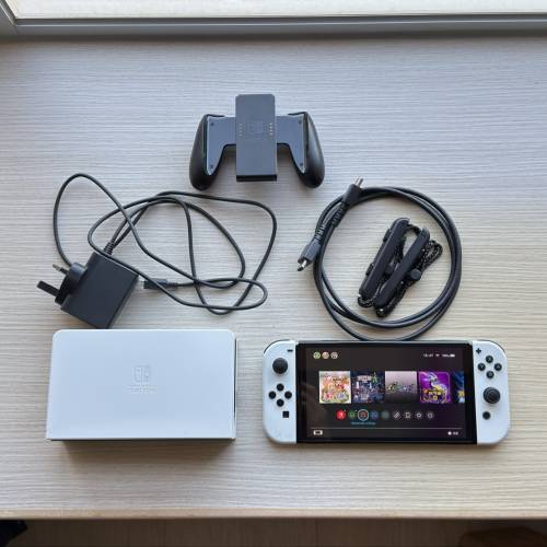 Nintendo 任天堂 Switch OLED 白色主機